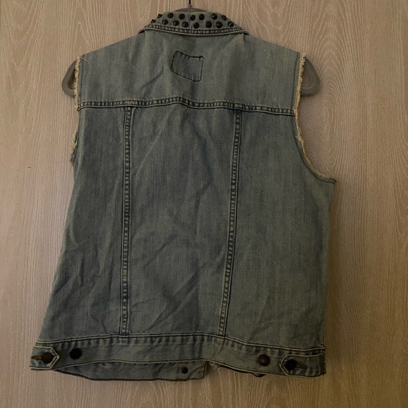 Rock & Republic Studded Denim Vest - Picture 3 of 3